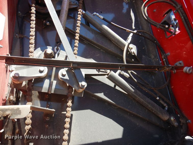 image for item LT9666 Massey  Ferguson 2956A  round Baler