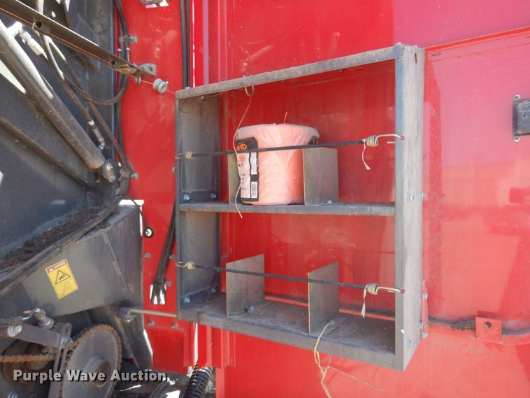 image for item LT9666 Massey  Ferguson 2956A  round Baler