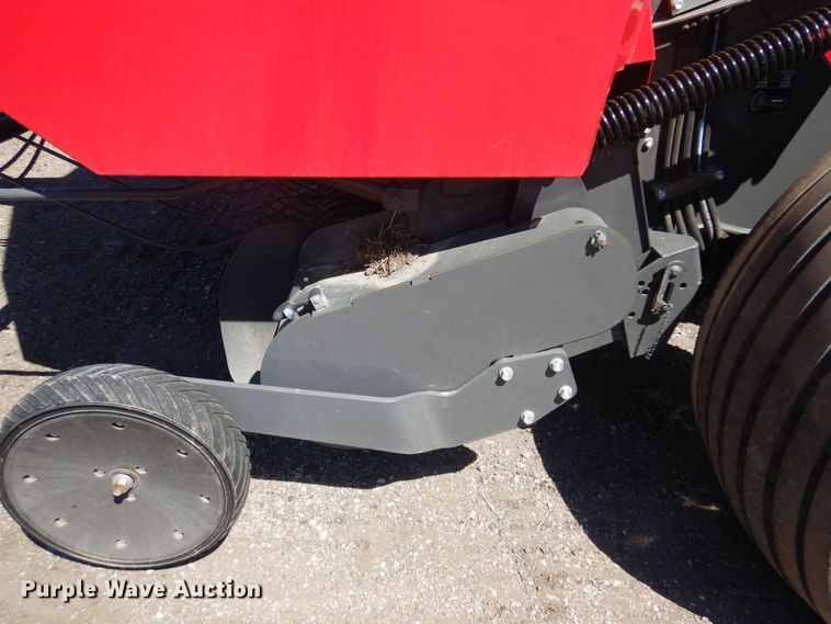 image for item LT9666 Massey  Ferguson 2956A  round Baler