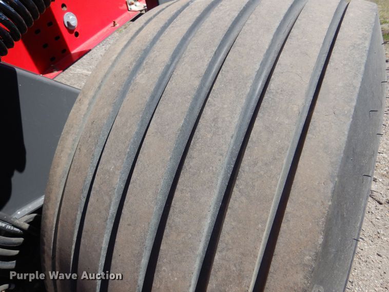 image for item LT9666 Massey  Ferguson 2956A  round Baler