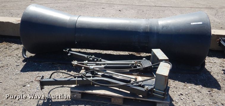 image for item LT9668 Free Form MT2000  canola roller