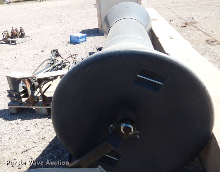 image for item LT9668 Free Form MT2000  canola roller