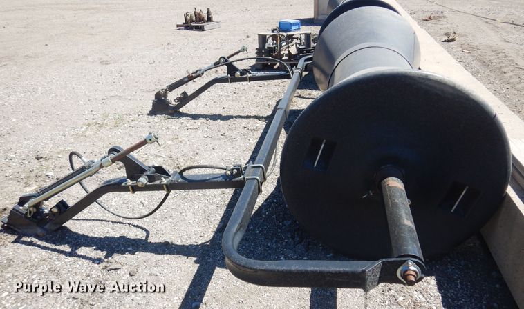 image for item LT9669 Free Form MT2000  canola roller