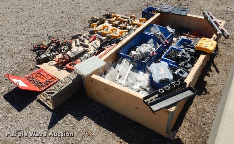 image for item LT9670 Tools