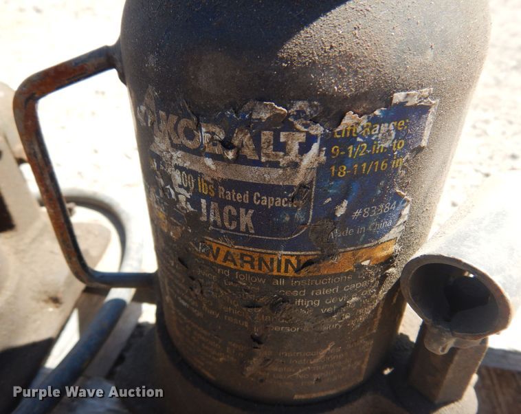 image for item LT9671 (7) jacks