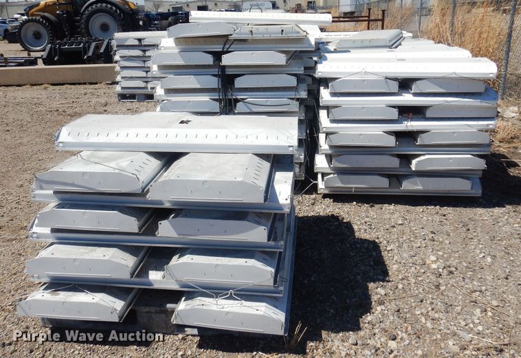 image for item LT9672 Approximately 150 fluorescent light fixtures