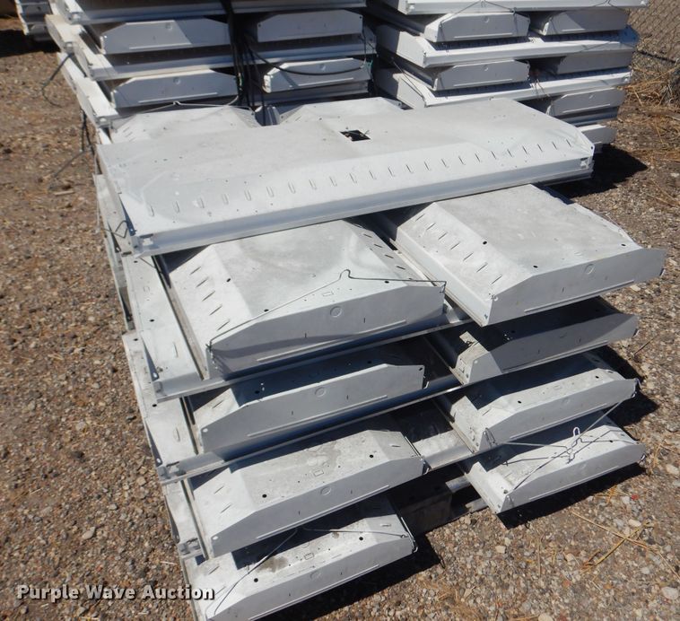 image for item LT9672 Approximately 150 fluorescent light fixtures