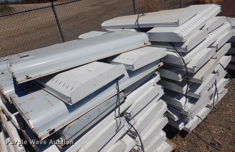 image for item LT9672 Approximately 150 fluorescent light fixtures