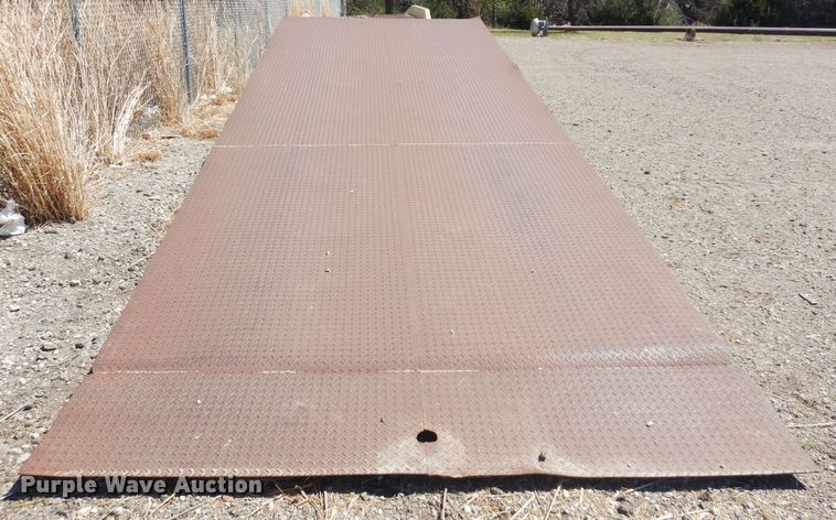 image for item LT9673 Steel ramp