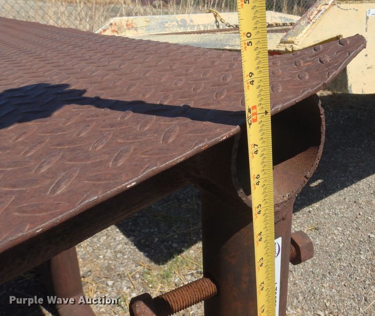 image for item LT9673 Steel ramp