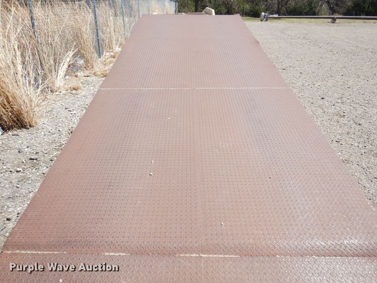 image for item LT9673 Steel ramp