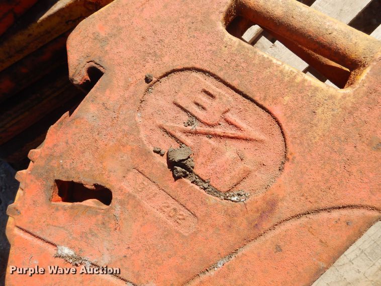 image for item LT9679 (25) suitcase weights