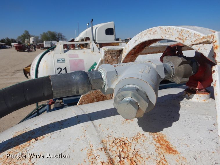 image for item LT9681 NH3 tank