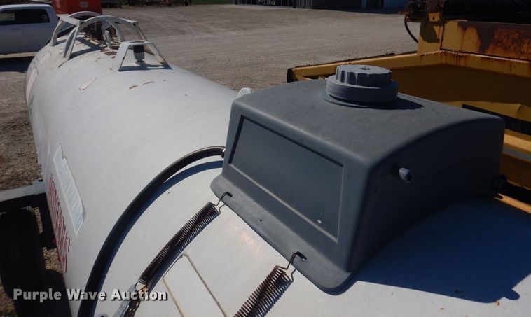 image for item LT9682 NH3 tank