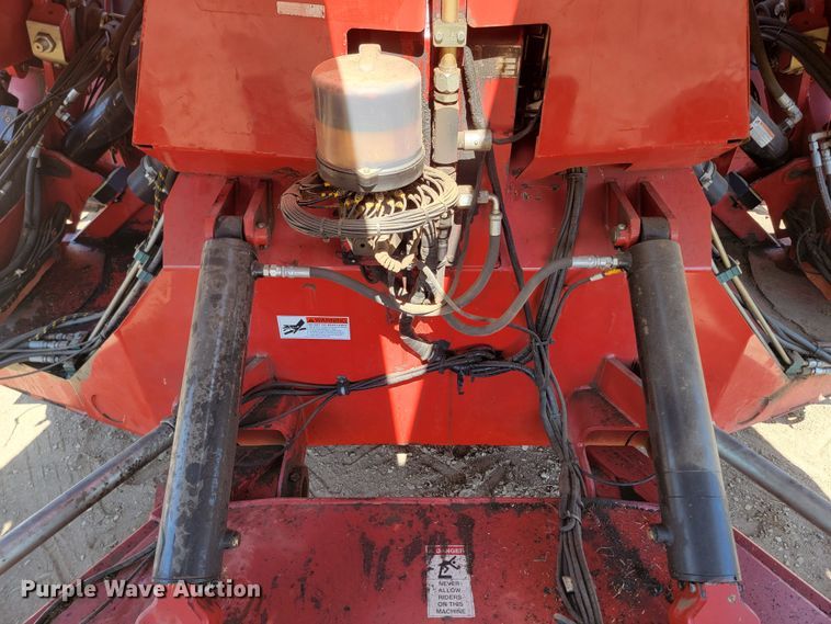 image for item LV9510 H&S Tri-Flex TF6135  hay merger