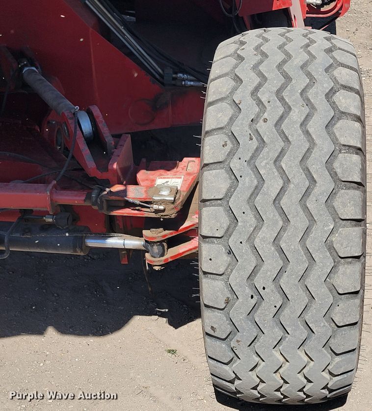 image for item LV9510 H&S Tri-Flex TF6135  hay merger