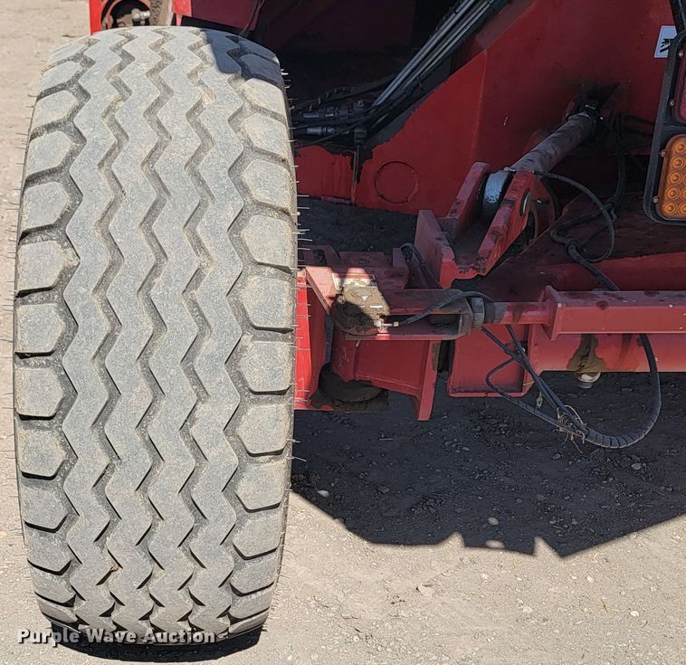 image for item LV9510 H&S Tri-Flex TF6135  hay merger