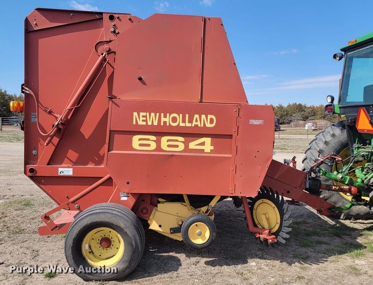 image for item LV9525 1997 New Holland 664  round baler