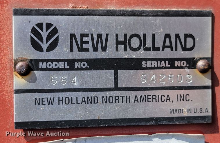 image for item LV9525 1997 New Holland 664  round baler