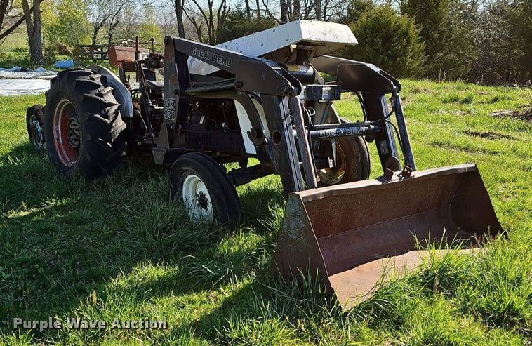 image for item MB9963 Case 1194  tractor