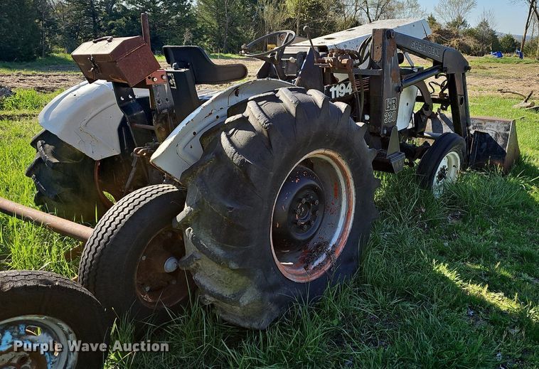image for item MB9963 Case 1194  tractor