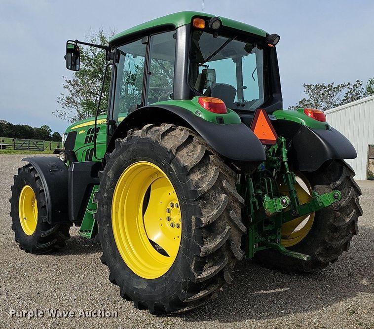 image for item MB9997 2014 John Deere 6115M  MFWD tractor