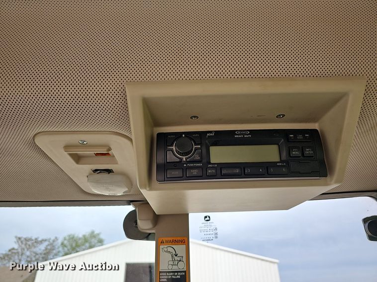 image for item MB9997 2014 John Deere 6115M  MFWD tractor