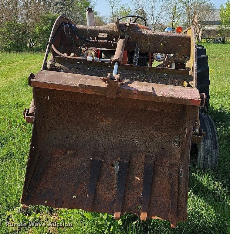 image for item MB9999 Massey Ferguson 90  tractor