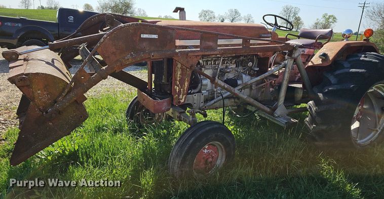 image for item MB9999 Massey Ferguson 90  tractor