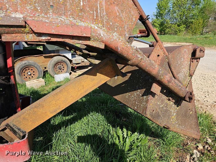 image for item MB9999 Massey Ferguson 90  tractor