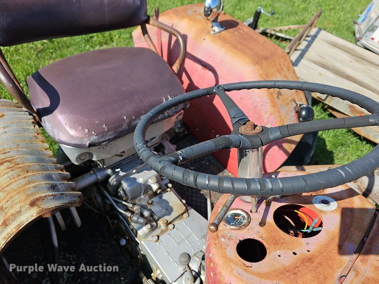 image for item MB9999 Massey Ferguson 90  tractor