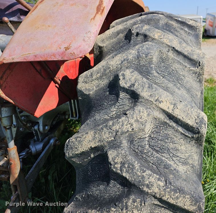 image for item MB9999 Massey Ferguson 90  tractor