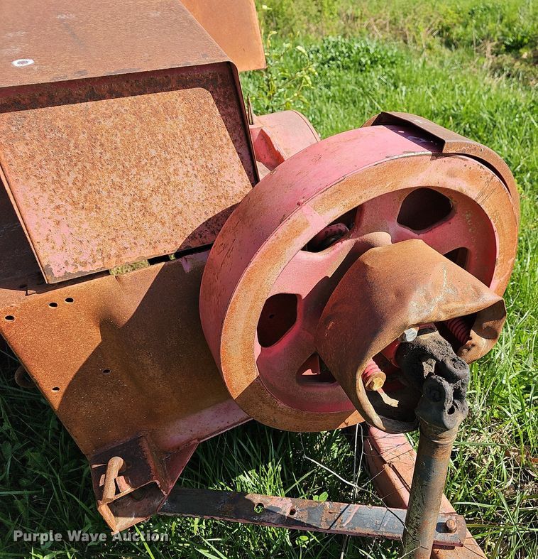 image for item MC9001 Massey Ferguson 120  small square baler