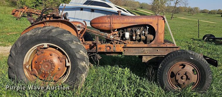image for item MC9003 Allis Chalmers  tractor