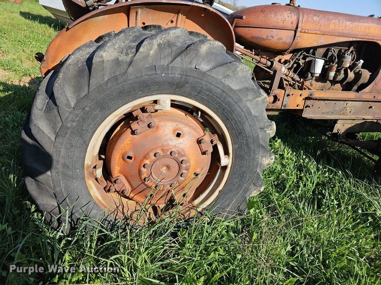 image for item MC9003 Allis Chalmers  tractor