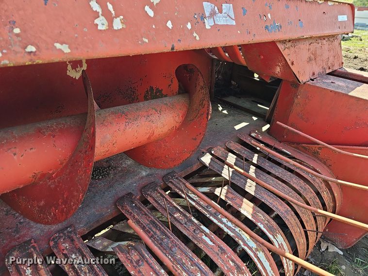 image for item MC9006 International 430  small square baler