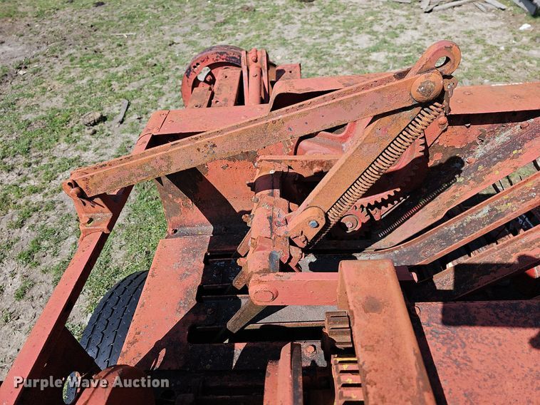 image for item MC9006 International 430  small square baler