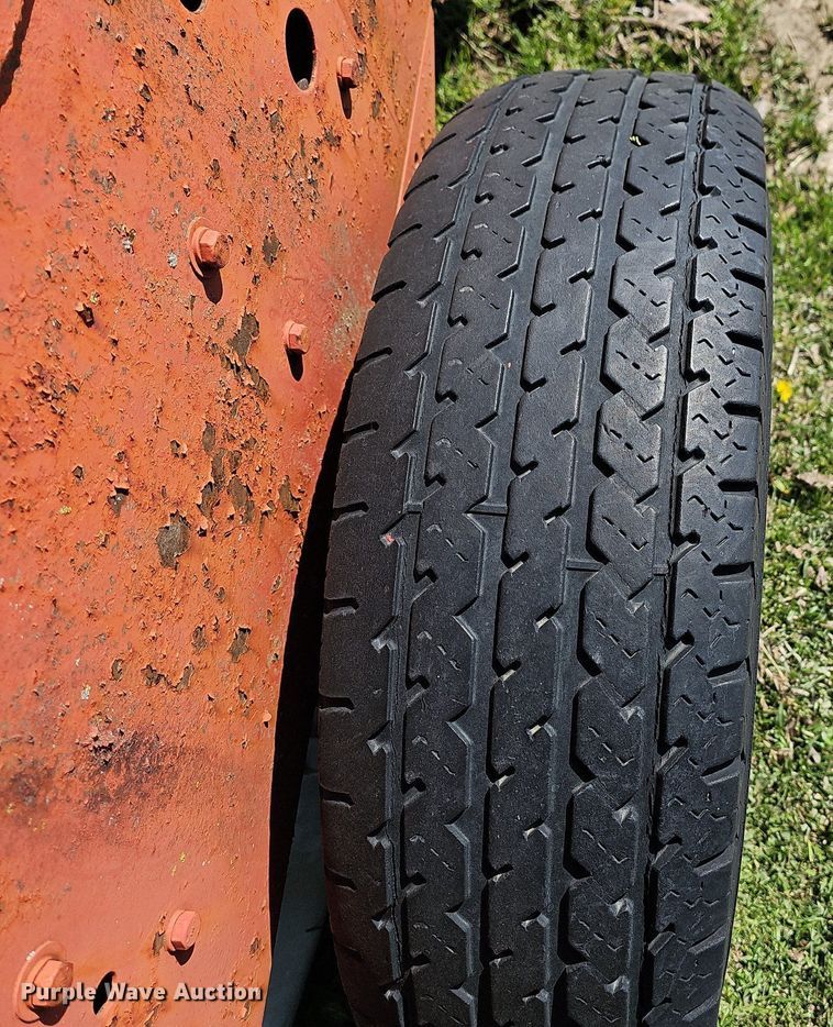 image for item MC9006 International 430  small square baler