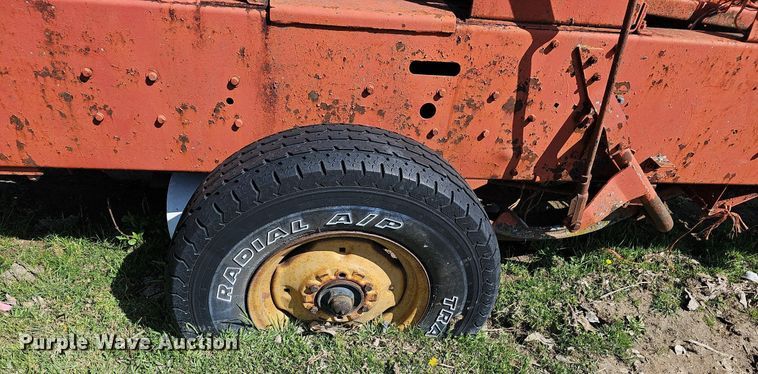 image for item MC9006 International 430  small square baler