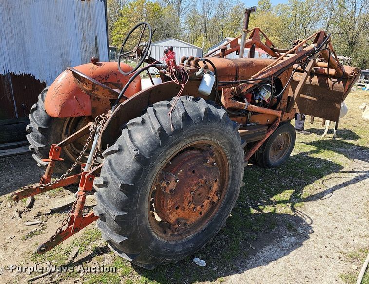 image for item MC9007 Allis Chalmers  tractor