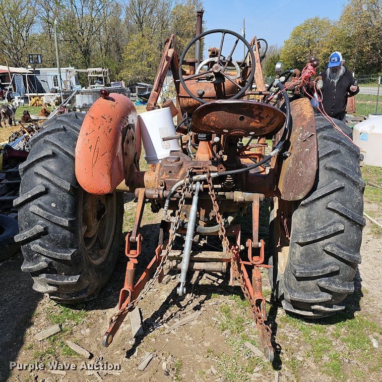 image for item MC9007 Allis Chalmers  tractor