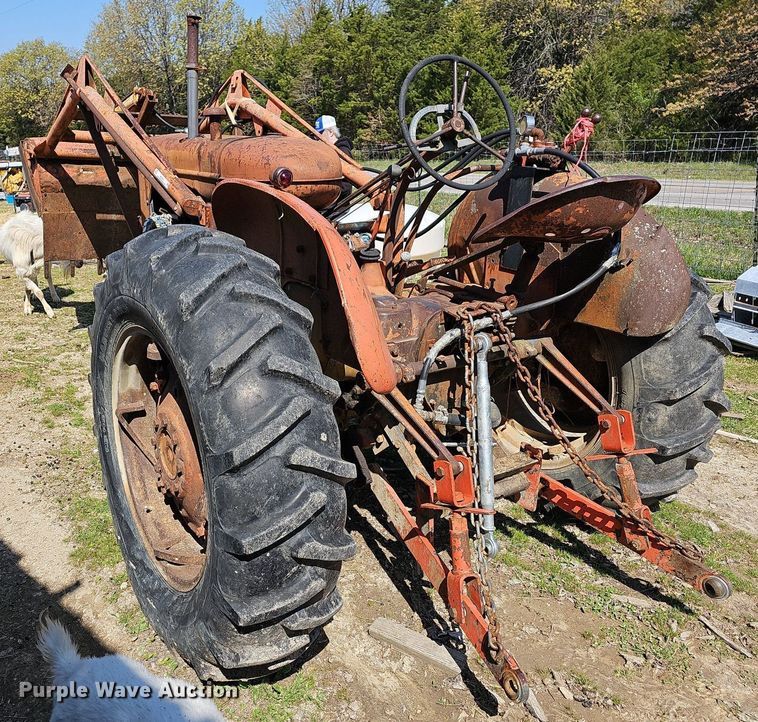 image for item MC9007 Allis Chalmers  tractor