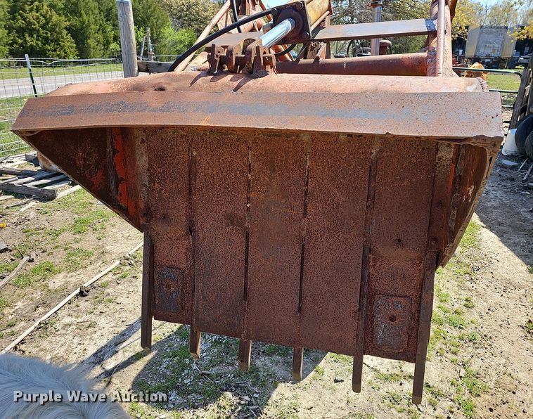 image for item MC9007 Allis Chalmers  tractor