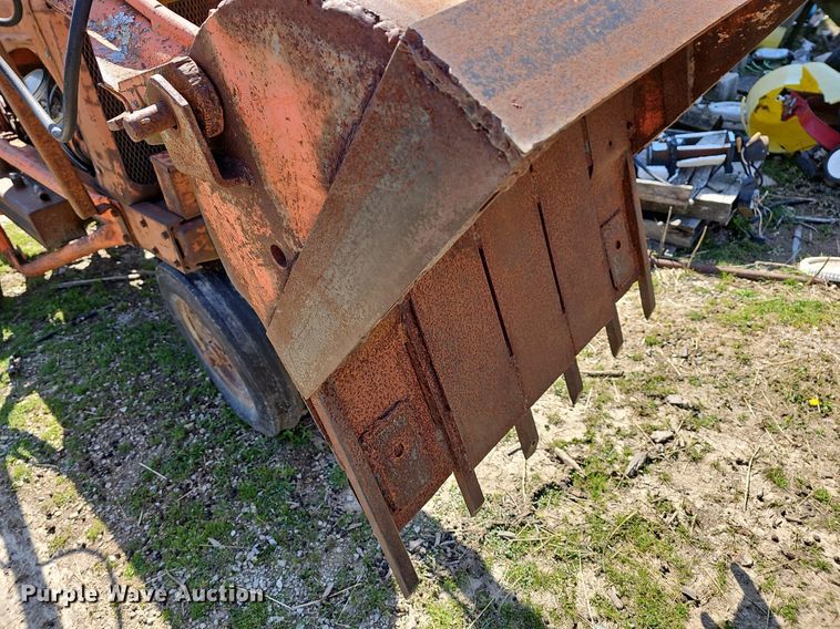 image for item MC9007 Allis Chalmers  tractor