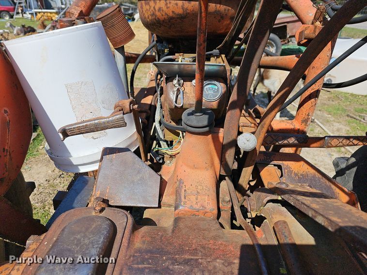 image for item MC9007 Allis Chalmers  tractor