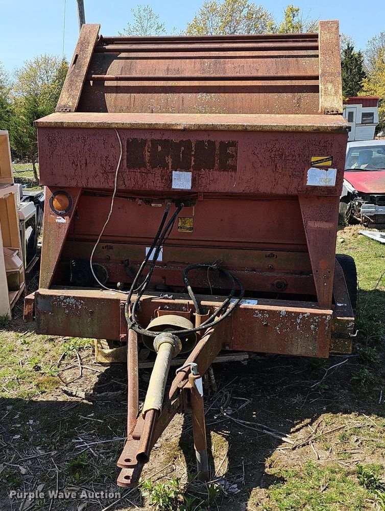 image for item MC9008 Krone  round baler