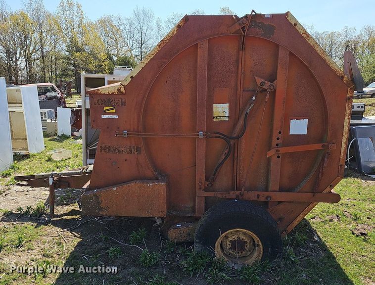 image for item MC9008 Krone  round baler