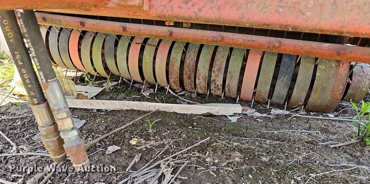 image for item MC9008 Krone  round baler