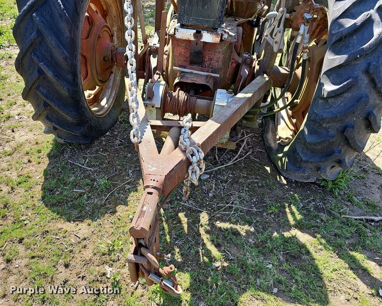 image for item MC9009 International M  tractor