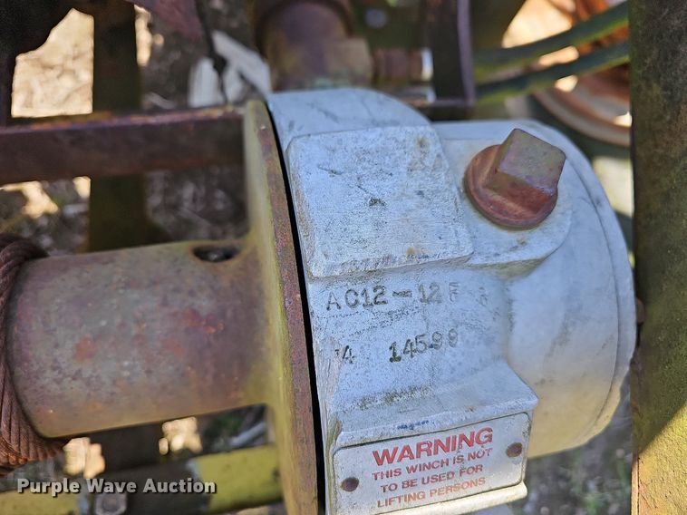 image for item MC9009 International M  tractor